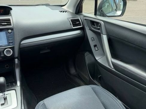 Used 2016 Subaru Forester 2.5i Premium w/ All-Weather Package AWD/4WD image 12