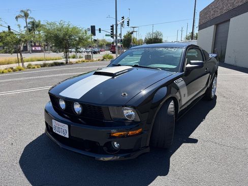 Used 2007 Ford Mustang GT RWD image 3