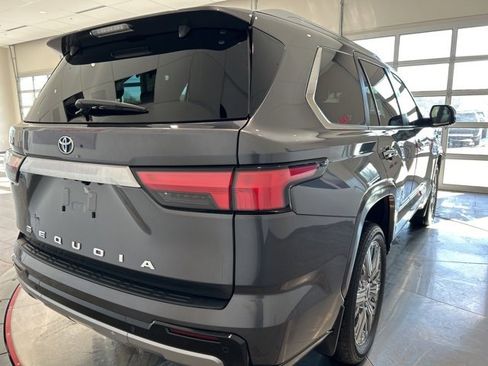 Used 2024 Toyota Sequoia Capstone image 6