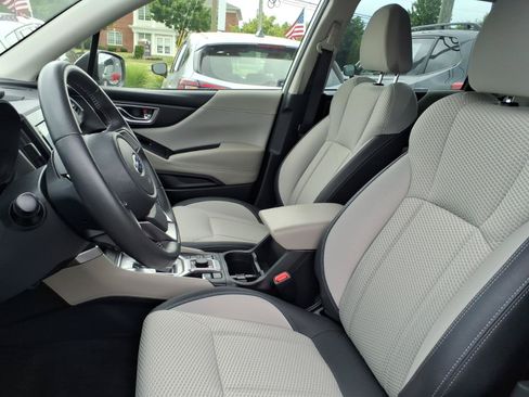 Certified 2023 Subaru Forester Premium AWD/4WD image 14