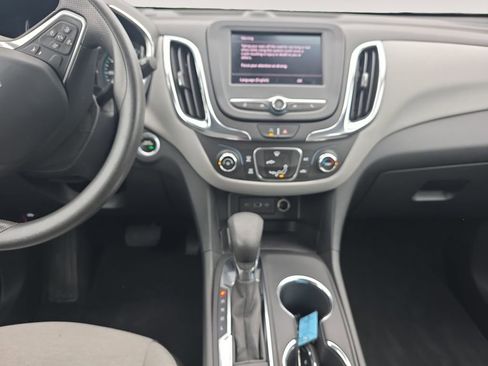Used 2023 Chevrolet Equinox LS AWD/4WD image 10