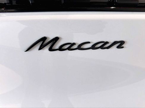 New 2026 Porsche Macan AWD/4WD image 33