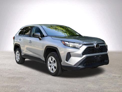 Used 2024 Toyota RAV4 LE AWD/4WD image 2