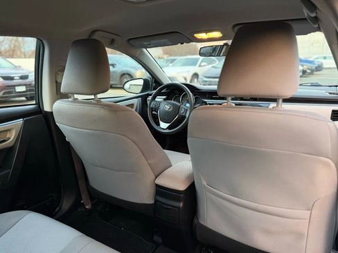 Used 2016 Toyota Corolla LE image 19