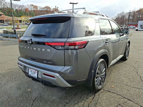 Certified 2025 Nissan Pathfinder SL w/ SL Premium Package image 7