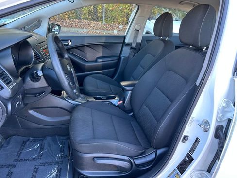 Used 2016 Kia Forte LX image 14