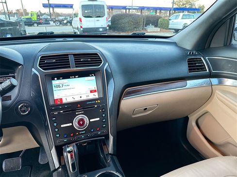 Used 2017 Ford Explorer Limited w/ Equipment Group 301A image 20