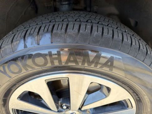 Certified 2024 Subaru Outback Premium AWD/4WD image 33