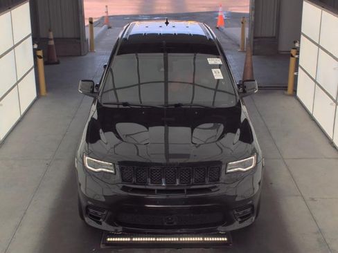 Used 2020 Jeep Grand Cherokee SRT AWD/4WD image 2