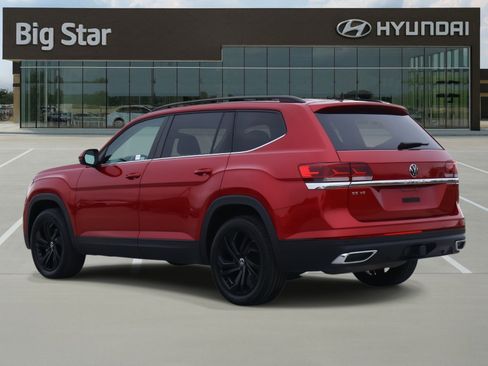 Used 2022 Volkswagen Atlas SE image 3