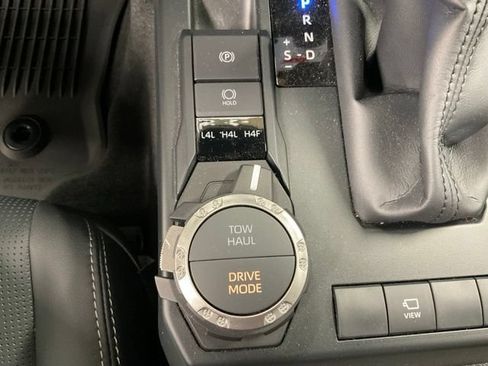 Used 2026 Toyota 4Runner Limited AWD/4WD image 41