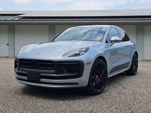 Certified 2023 Porsche Macan GTS AWD/4WD image 1