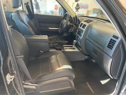 Used 2008 Dodge Nitro R/T image 12