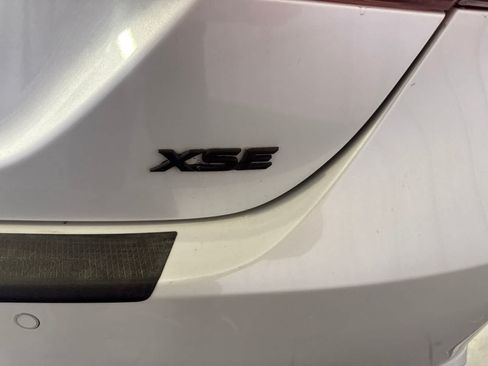 Used 2018 Toyota Camry XSE w/ Driver Assist Package FWD image 14