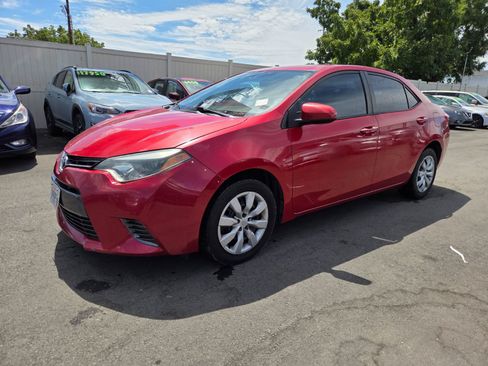 Used 2016 Toyota Corolla LE FWD image 1