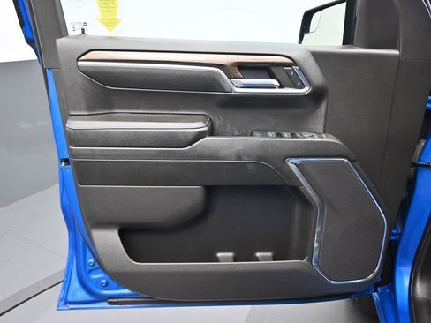 Used 2023 Chevrolet Silverado 1500 RST AWD/4WD image 9