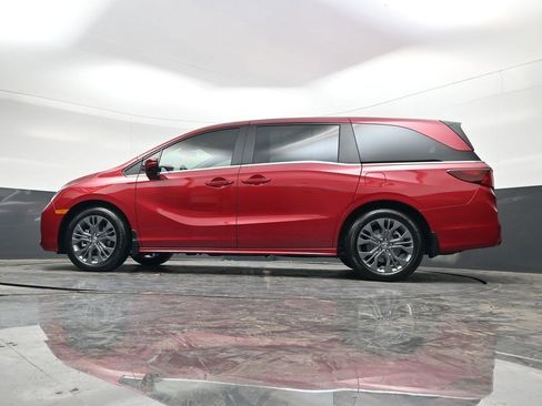 Used 2026 Honda Odyssey Touring image 43