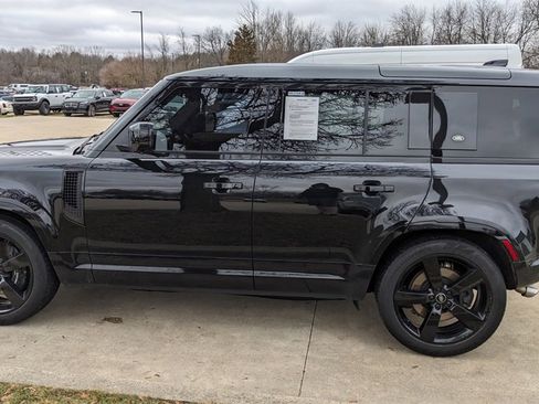 Used 2023 Land Rover Defender 110 V8 image 6