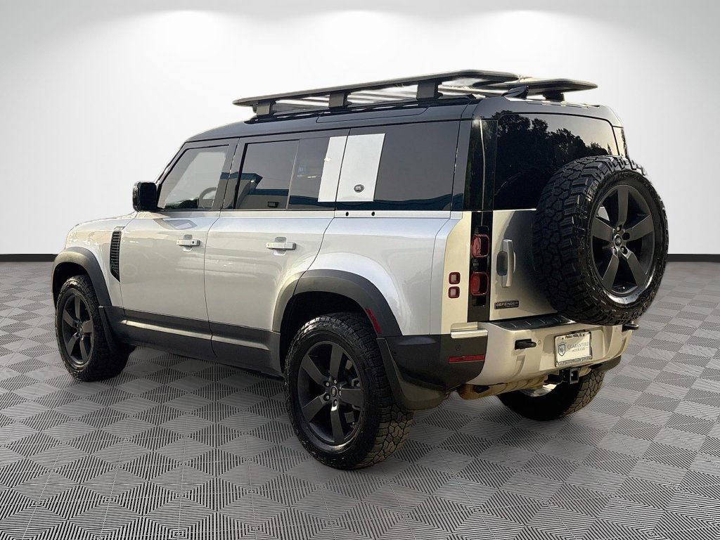 Used 2020 Land Rover Defender 110 First Edition AWD/4WD image 7