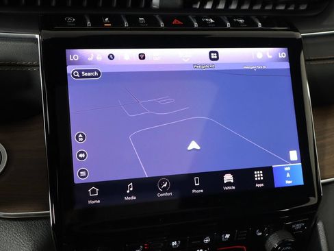 Used 2025 Jeep Grand Cherokee Summit AWD/4WD image 38
