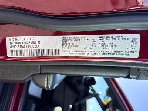 Used 2024 Jeep Grand Cherokee L Laredo AWD/4WD image 28