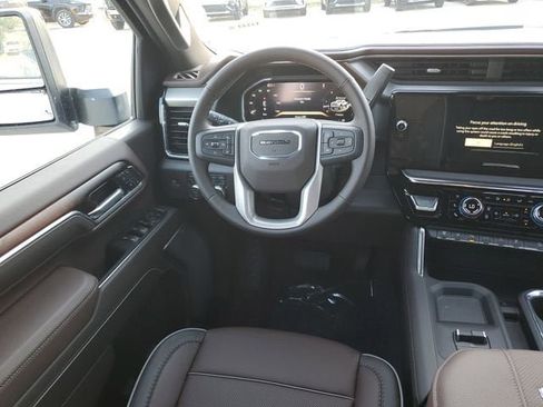 New 2026 GMC Sierra 2500 Denali w/ Denali Reserve Package AWD/4WD image 14