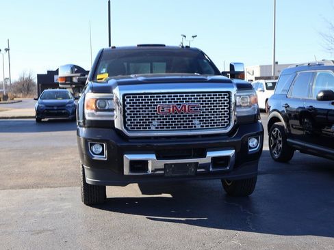 Used 2016 GMC Sierra 2500 Denali w/ Duramax Plus Package image 5