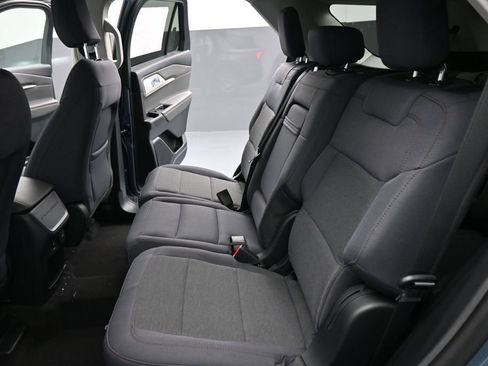 New 2026 Ford Explorer Active RWD image 17