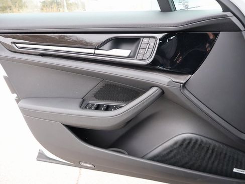 New 2026 Porsche Panamera image 35