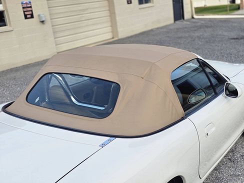 Used 1999 MAZDA MX-5 Miata RWD image 27