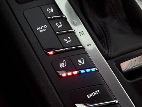 Used 2019 Porsche Macan S AWD/4WD image 40