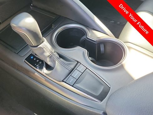 Used 2024 Toyota Camry SE w/ Blackout Package (TMS) FWD image 14