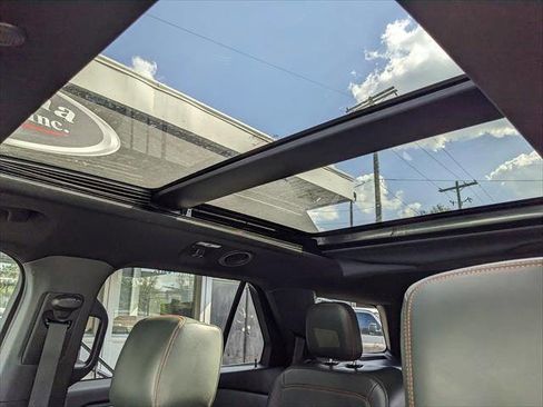 Used 2022 Ford Explorer Timberline image 12