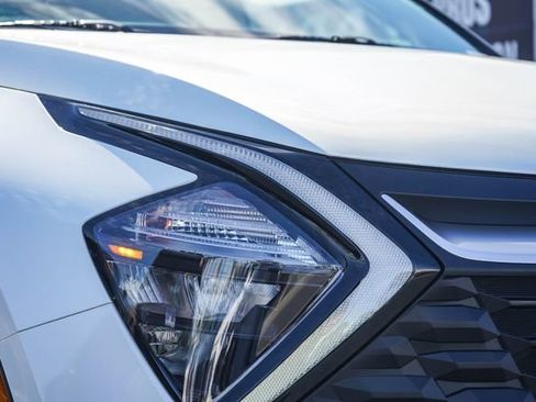 Certified 2023 Kia Sportage LX image 12