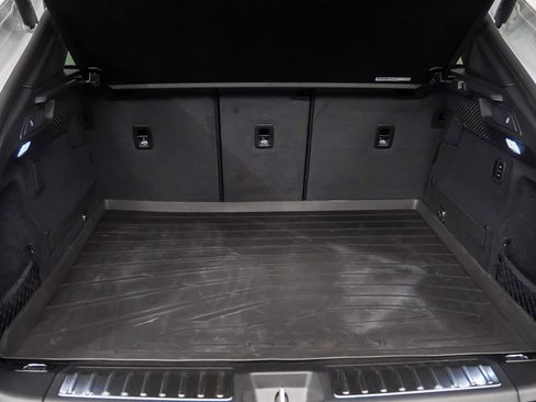 New 2026 Porsche Macan 4 Electric image 13