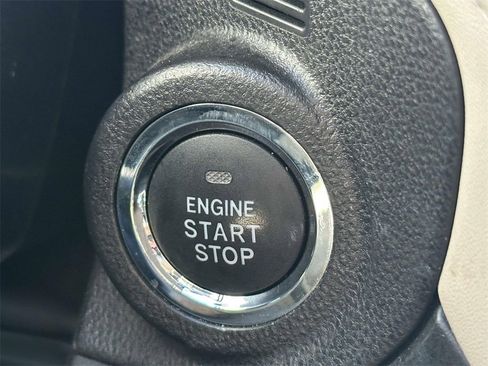 Used 2023 Subaru Outback Limited image 33