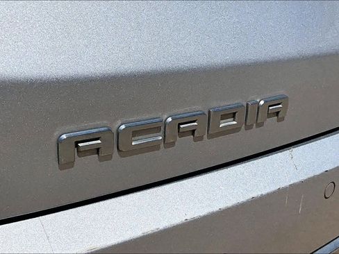 Used 2017 GMC Acadia Denali image 29