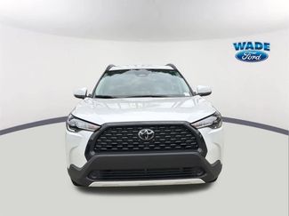 Used 2024 Toyota Corolla Cross LE video 2