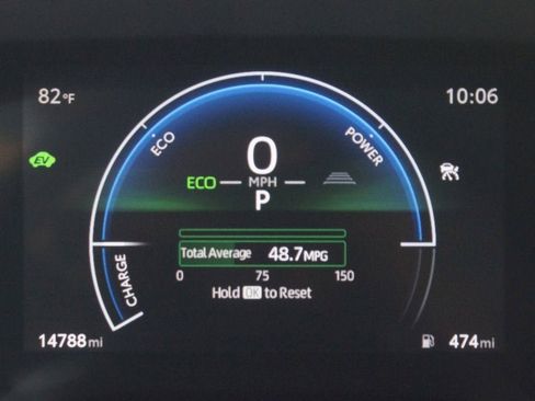 Used 2025 Toyota Corolla XLE FWD image 4
