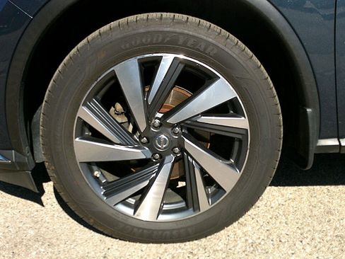 Used 2017 Nissan Murano Platinum w/ Platinum Technology Package image 12