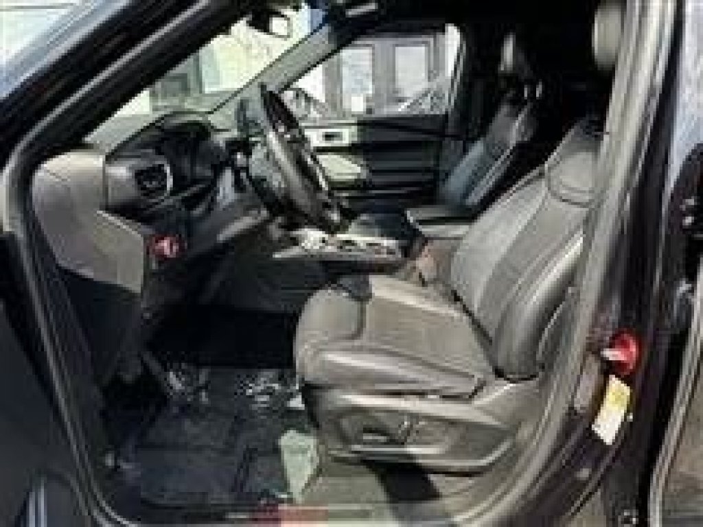 Used 2020 Ford Explorer ST w/ ST Street Pack AWD/4WD image 12