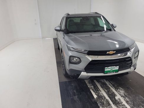 Used 2023 Chevrolet TrailBlazer LT FWD image 14