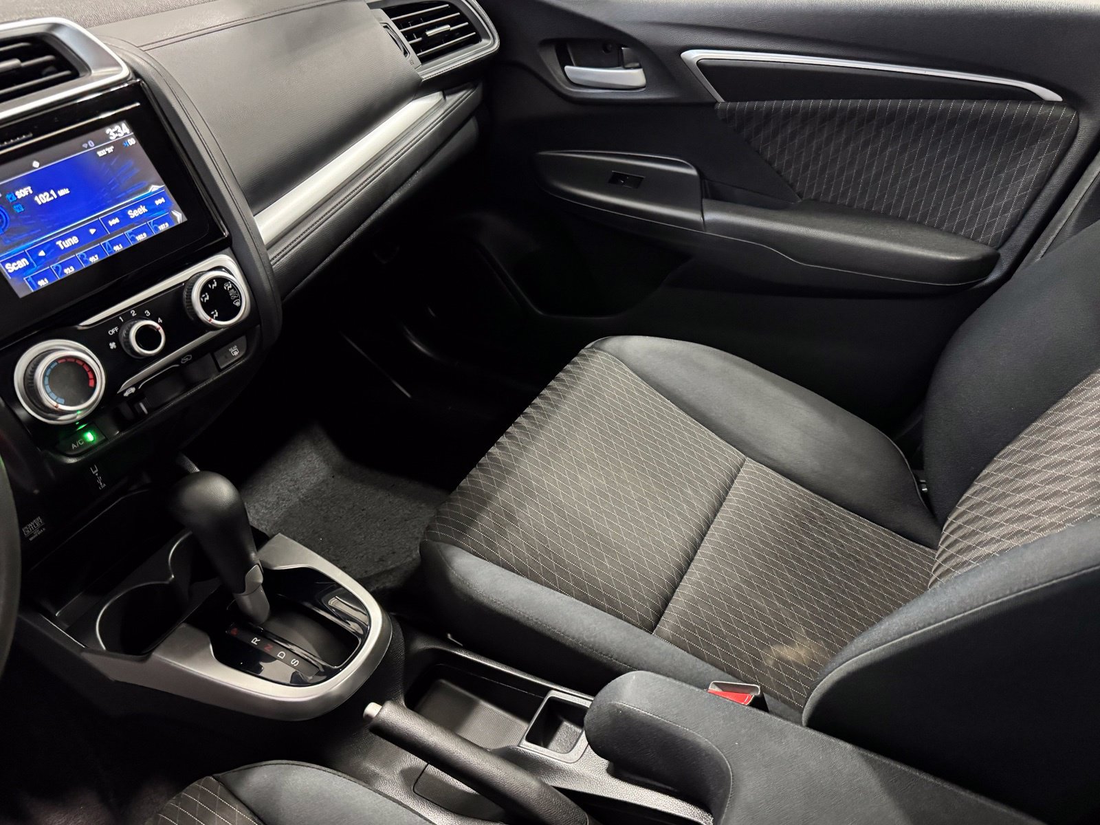 Used 2018 Honda Fit EX image 17