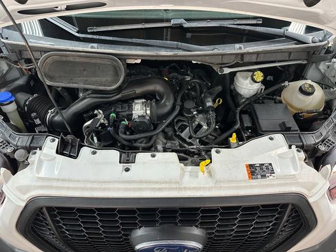 Used 2023 Ford Transit 250 Medium Roof AWD image 29
