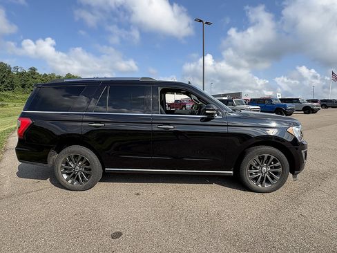 Used 2021 Ford Expedition Limited AWD/4WD image 6