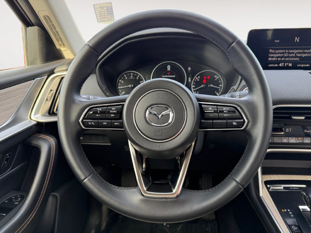 Used 2025 MAZDA CX-90 3.3 Turbo w/ Preferred Package AWD/4WD image 13