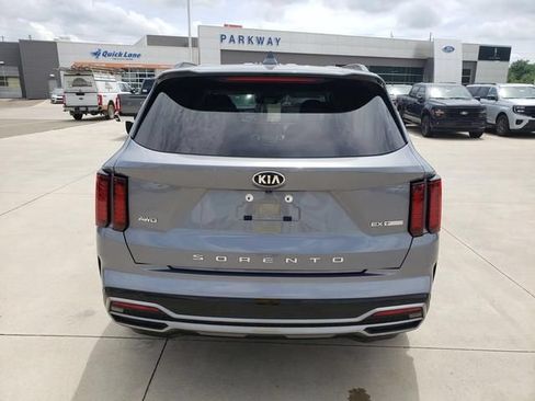 Used 2021 Kia Sorento EX AWD/4WD image 5