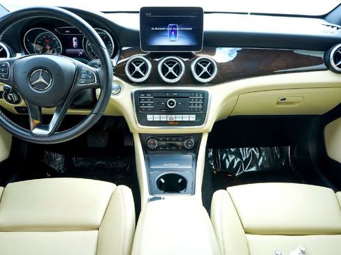 Used 2019 Mercedes-Benz CLA 250 image 23