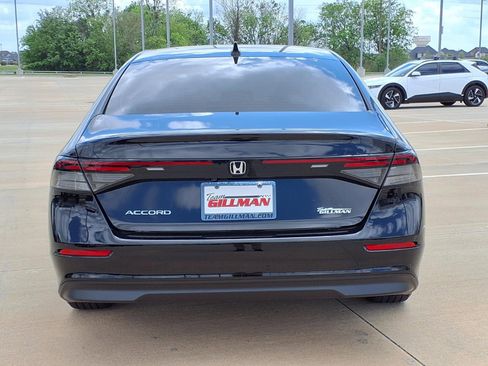 Used 2024 Honda Accord EX image 6