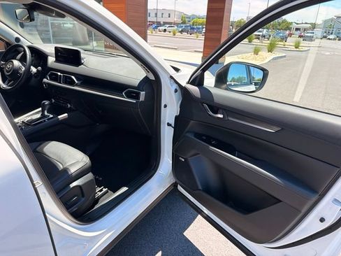 Used 2023 MAZDA CX-5 AWD 2.5 S w/ Premium Package image 14